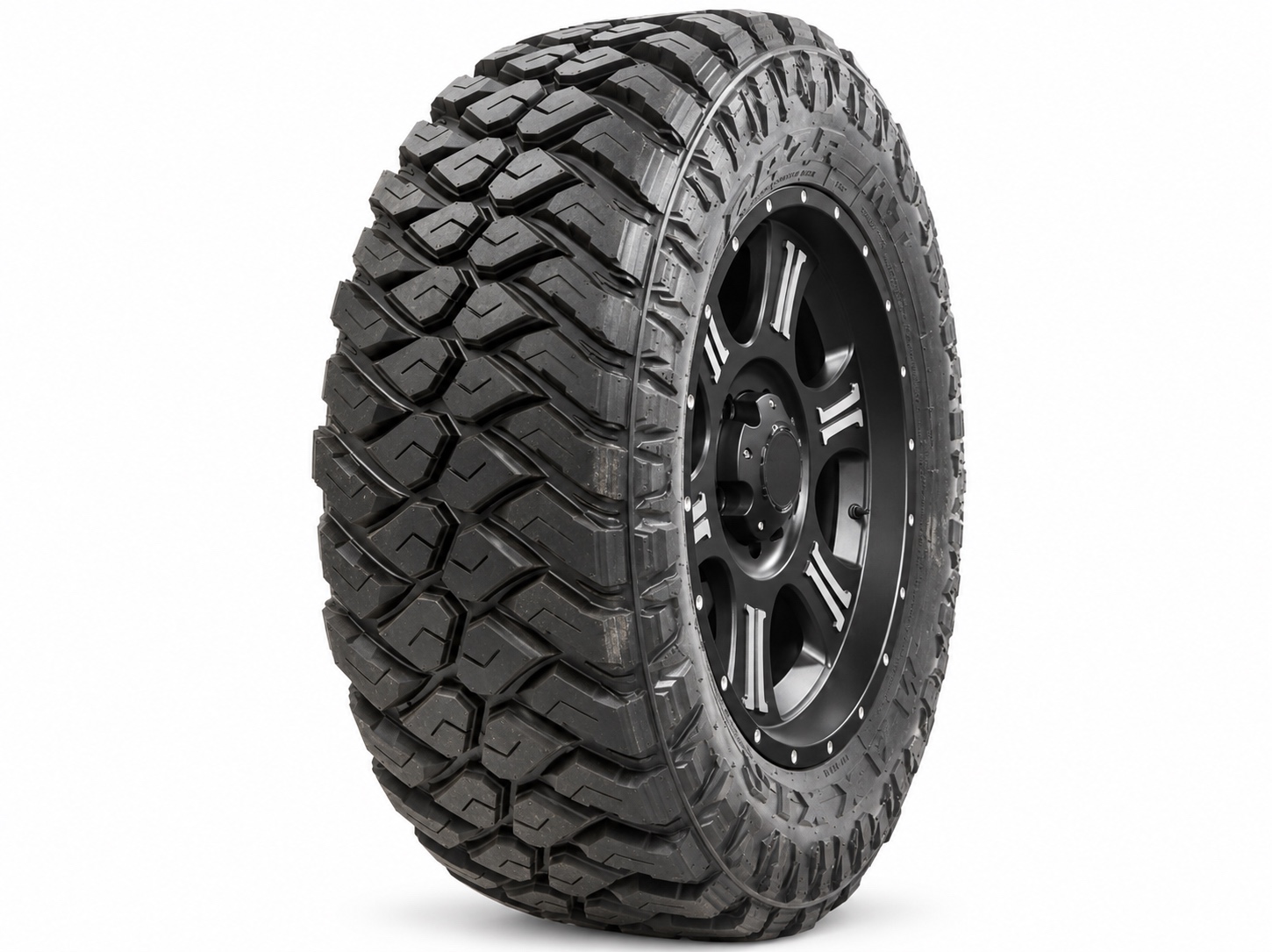 Фото покрышки: Шина всесезонная Maxxis 265/70R17 MT-772 121/118Q 10PR TL00391100