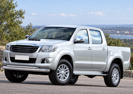Фото изделия: Защита переднего бампера d76+d42 Rival Toyota Hilux 2011-2015 R.5711.005