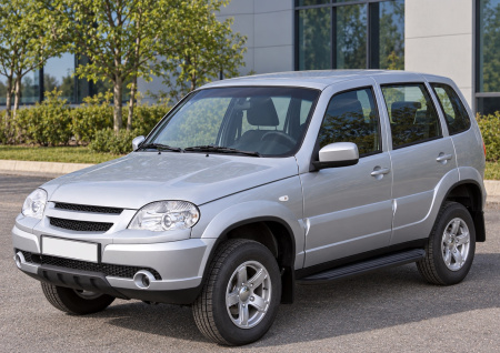 Фото изделия: Порог-площадка Premium-Black A160ALB + комплект крепежа Rival Chevrolet Niva A160ALB.1001.2 — изображение 2