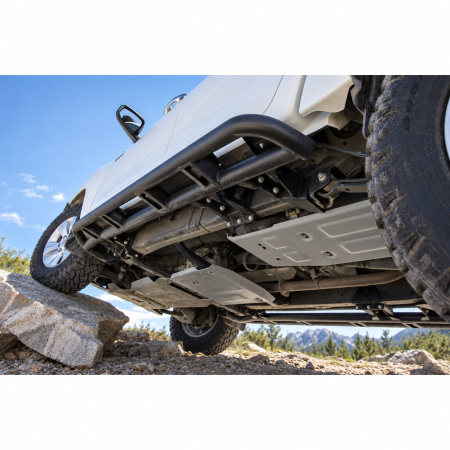 Фото изделия: Силовая защита штатных порогов без крепежа Rival Toyota Hilux Revo 2015- 2D.5703.1.1 — изображение 3