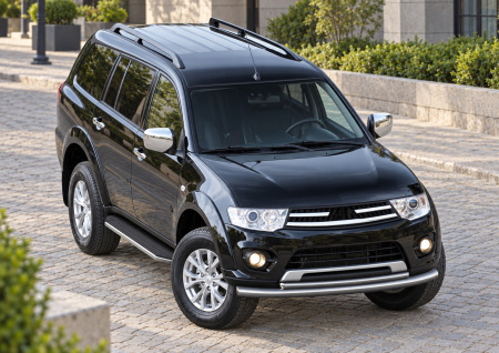 Фото изделия: Порог-площадка Premium A173ALP + комплект крепежа Rival Mitsubishi Pajero Sport 2008-2013-2016 A173ALP.4003.1 — изображение 2
