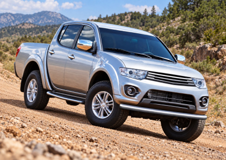 Фото изделия: Защита переднего бампера d76 Rival Mitsubishi L200 2006-2015 R.4004.015
