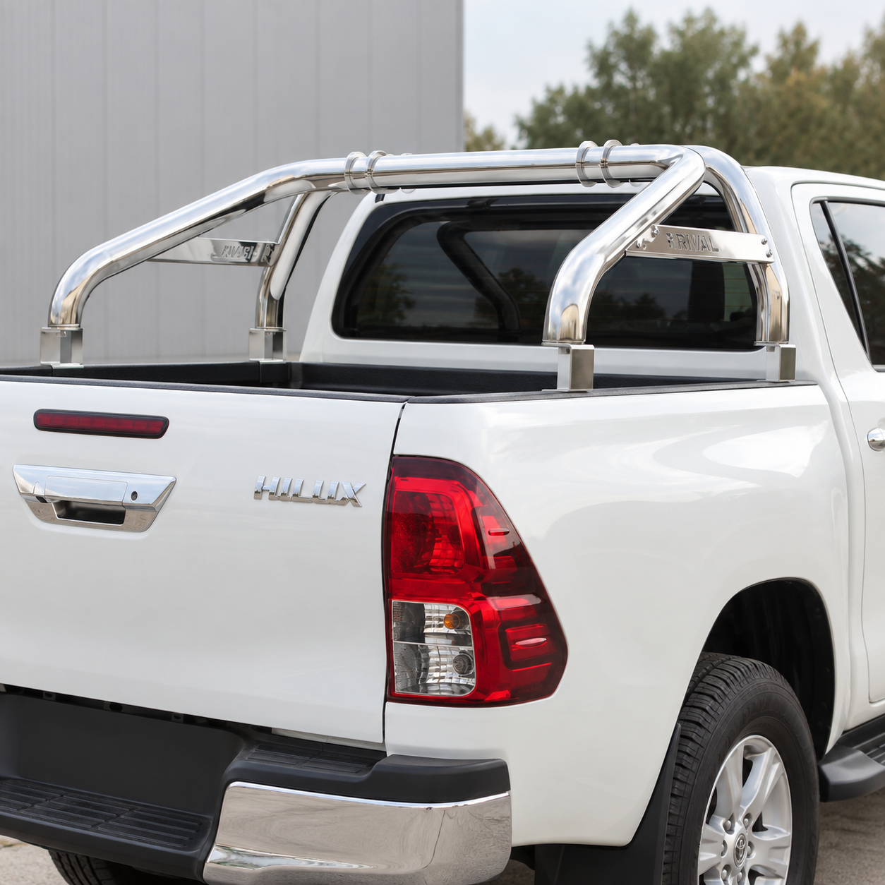 Фото для каталога: Дуги кузова d76 Rival Toyota Hilux 2015- R.5716.010