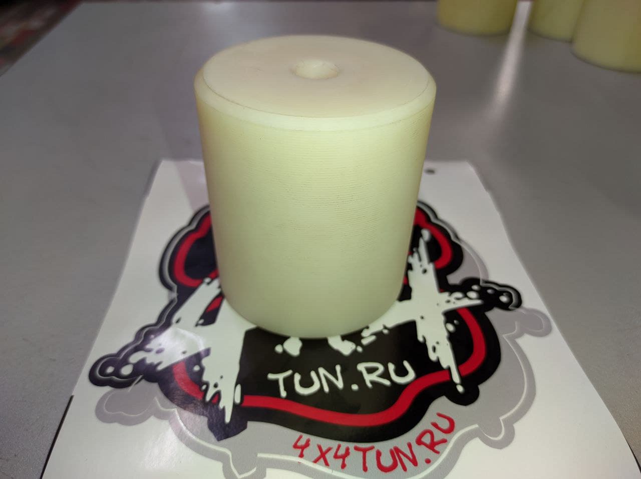 Проставка д/лифта кузова h65mm/d70mm капролон белый 0220