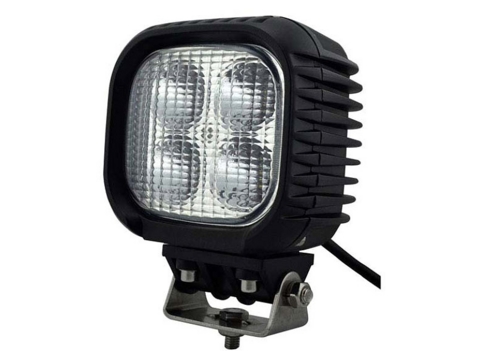 Диодная фара на 40 batt (рабочий свет) MK-620 Диодная фара на 40 batt (рабочий свет) MK-620