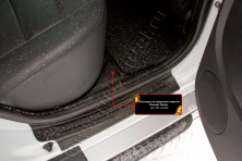 Накладки на ковролин порогов Русская артель Renault Duster 2010-2014   NR-156602