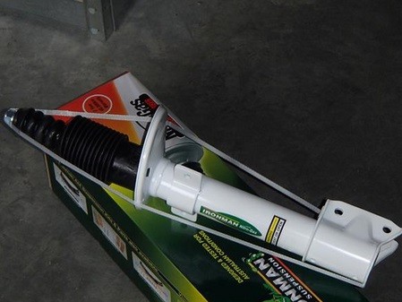 Амортизатор газовый Ironman Renault Duster задний, лифт 0-40мм  12748GR