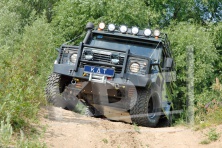 Бампер передний силовой с кенгурином алюминиевый KDT 11012L Land Rover Defender 90/110