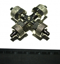 Фитинг - крест с накидными гайками 6/4 Camozzi  1600