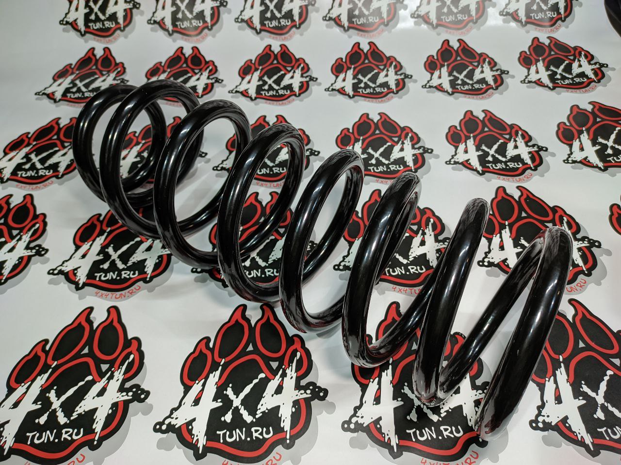 Пружины 4x4tun передние Nissan Patrol Y60/Y61 150 кг лифт 60 мм, 2 шт  4x4tun-Y61-880D