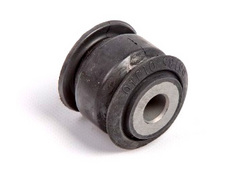 Сайленблок передней тяги панара на NISSAN PATROL GQ (который соединяет раму и панару) KB45