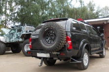 Калитка крепления запасного колеса на пикапы KDT 12145