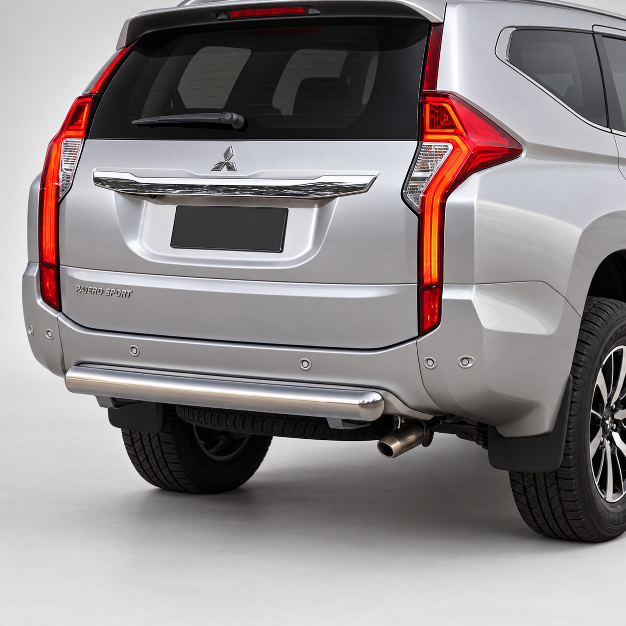 Фото для каталога: Защита заднего бампера d76 Rival Mitsubishi Pajero Sport 2016- R.4012.009