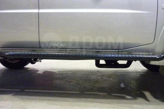 Пороги (подножки) с защитой крыльев для Toyota Hilux 2005-2014 Ironman SSR001