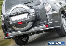 Защита заднего бампера d76 уголки RIVAL Mitsubishi Pajero IV 2011-2014-  R.4002.019