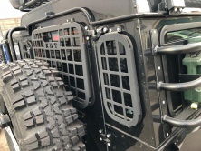 Защита задних окон KDT Land Rover Defender 90/110 1119R Защита задних окон KDT Land Rover Defender 90/110 1119R