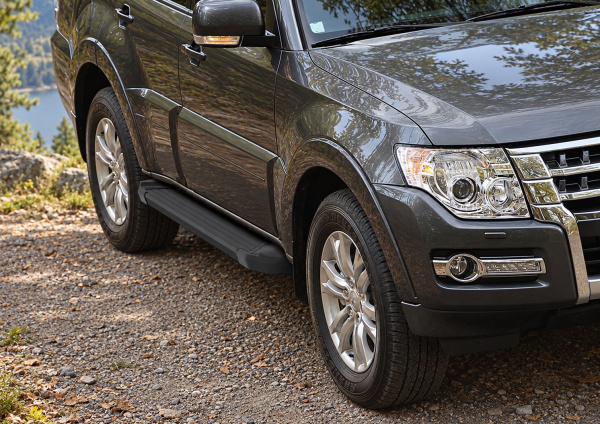 Фото изделия: Порог Black Rival Mitsubishi/ Nissan Terrano/Renault Duster/ Ssang Yong/Suzuki F173ALB — изображение 1