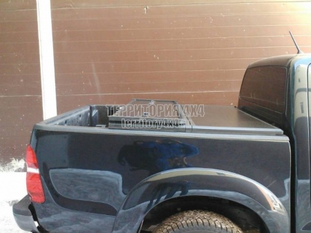Крышка алюминиевая трехсекционная Winbo на Toyota Hilux Revo (2015-2019) -536226