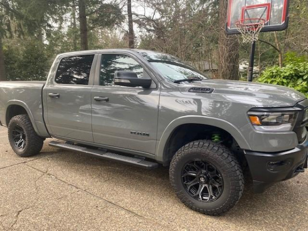 Амортизатор передний масляный PRO для Dodge RAM DT 6/2018+ Ironman 45860FE