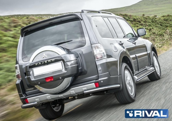 Защита заднего бампера d76 уголки RIVAL Mitsubishi Pajero IV 2011-2014-  R.4002.019