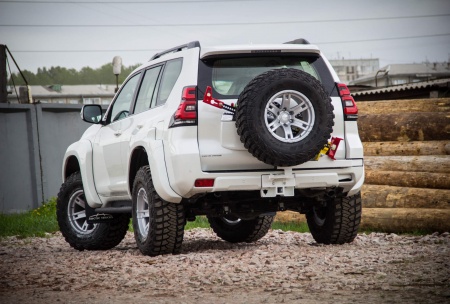 Калитка в штатный бампер Toyota Land Cruiser Prado 150 с квадратом под фаркоп STC-TLCP150-G