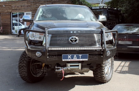 Бампер передний силовой со съемным кенгурином KDT Toyota Tundra   22012