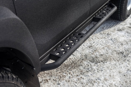 Пороги силовые Toyota Hilux 2015+ раздельные ступени STC-TH15-S-С2