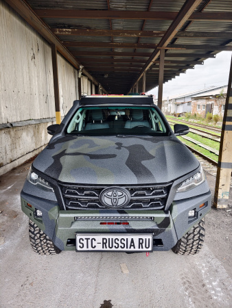 Бампер передний Toyota Fortuner 2015+ под балку и ПТФ STC-TF15-BF-C1-L1L4