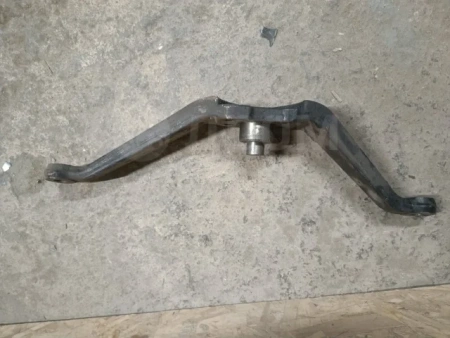Рулевая сошка Toyota Land Cruiser 80 передняя левая БУ-DROM-135066264