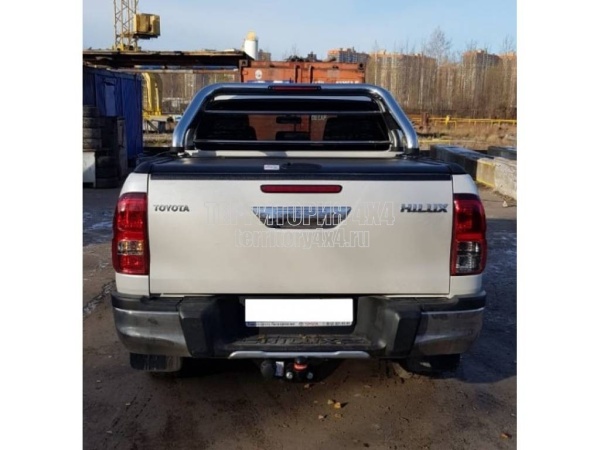 Крышка рольставни с дугой (нерж. сталь) ROLLER LID на Toyota Hilux Revo (2015-2019) -411114