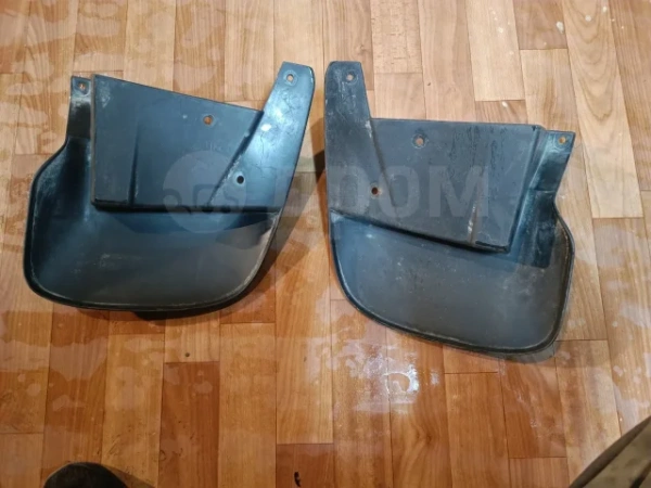Брызговики Mitsubishi L200 05-15 передние пара БУ-DROM-136034025
