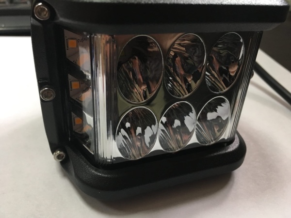 Светодиодная фара 36W/6000K/3600lm с стробоскопом ch42