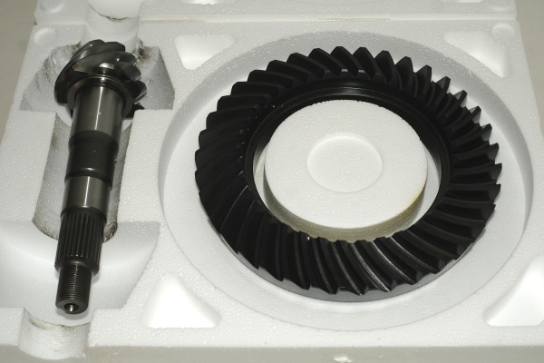 Главная пара 5.29 Revolution Gear & Axle Тoyota  T8-529R