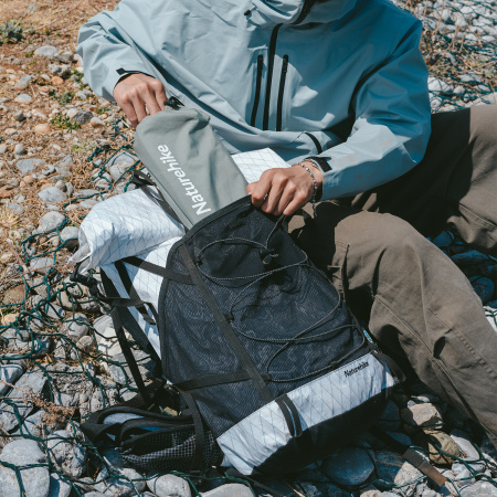 Стол туристический Naturehike Yamami Y01 складной, 52х37,5х41 см, зеленый CNK2450JJ027-PCRGR