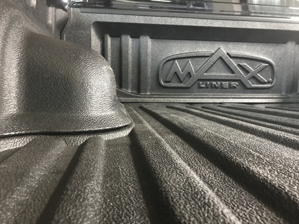 Вставка в кузов разборная Maxliner KD Toyota Hilux 2015+ под борт  MAXLNKD-TOY-15/-U/R