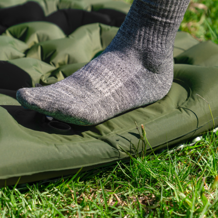 Коврик надувной Naturehike FC01 200х125х6,5 см, двойной, с насосом, зеленый CNK2550WS019-65DFPAGR