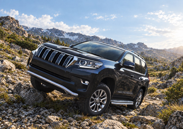 Фото изделия: Защита переднего бампера d57 волна Rival Toyota Land Cruiser 150 Prado 2017- R.5721.003