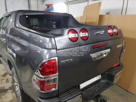 Крышка Euroline Grandbox на Toyota Hilux Revo (2015-2019) -795895