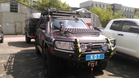 Бампер передний силовой II поколения с кенгурином алюминиевый KDT Toyota Land Cruiser 200   04012L