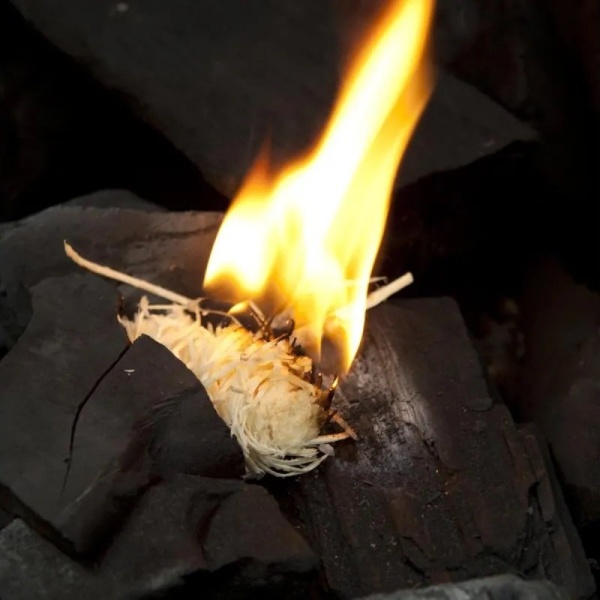 Древесно-парафиновые роллы для розжига "СЛЕДОПЫТ", (уаковка 2 шт.)  PF-WR-01