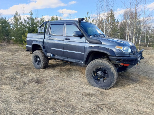 Расширители колесных арок UAZ Patriot Pickup Рестайлинг (с накладками на бампер) ТКУ-31РR