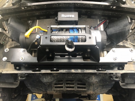 Площадка под лебёдку в штатный бампер РИФ Toyota Fortuner 2015+  RIFFRT-30000