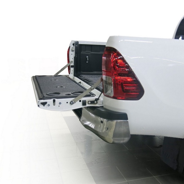 Амортизатор багажника, 1 шт. RIVAL Toyota Hilux 2015-  2AB.ST.5706.1