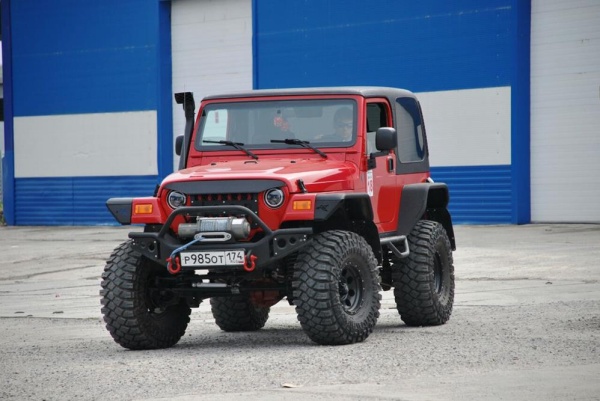 Бампер силовой передний BMS ALFA для Jeep Wrangler TJ BMS060054