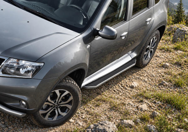 Фото изделия: Порог-площадка Premium A173ALP + комплект крепежа Rival Renault Duster 2011-2015- / Nissan Terrano 2014- A173ALP.4701.3 — изображение 1