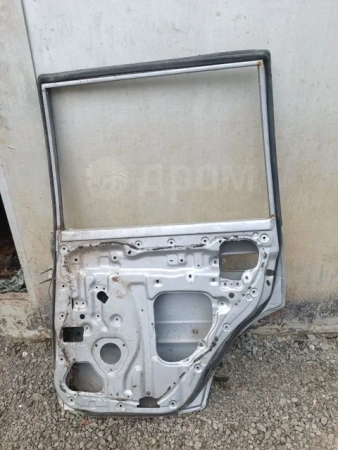 Дверь боковая задняя праваяToyota Land Cruiser 80 БУ-DROM-135001940