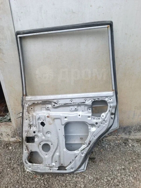 Дверь боковая задняя праваяToyota Land Cruiser 80 БУ-DROM-135001940