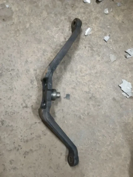 Рулевая сошка Toyota Land Cruiser 80 передняя левая БУ-DROM-135066264