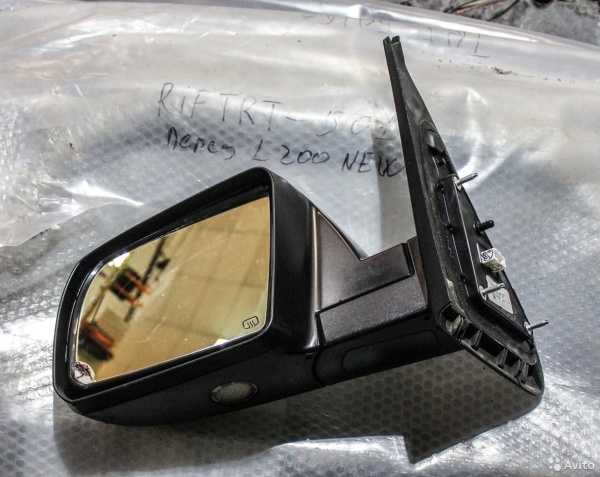 Зеркало заднего вида левое Тойота Тундра ZZLTT