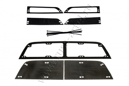 Защитная сетка решетки радиатора и решетки переднего бампера Русская артель Renault Duster 2015-  SRR-139502